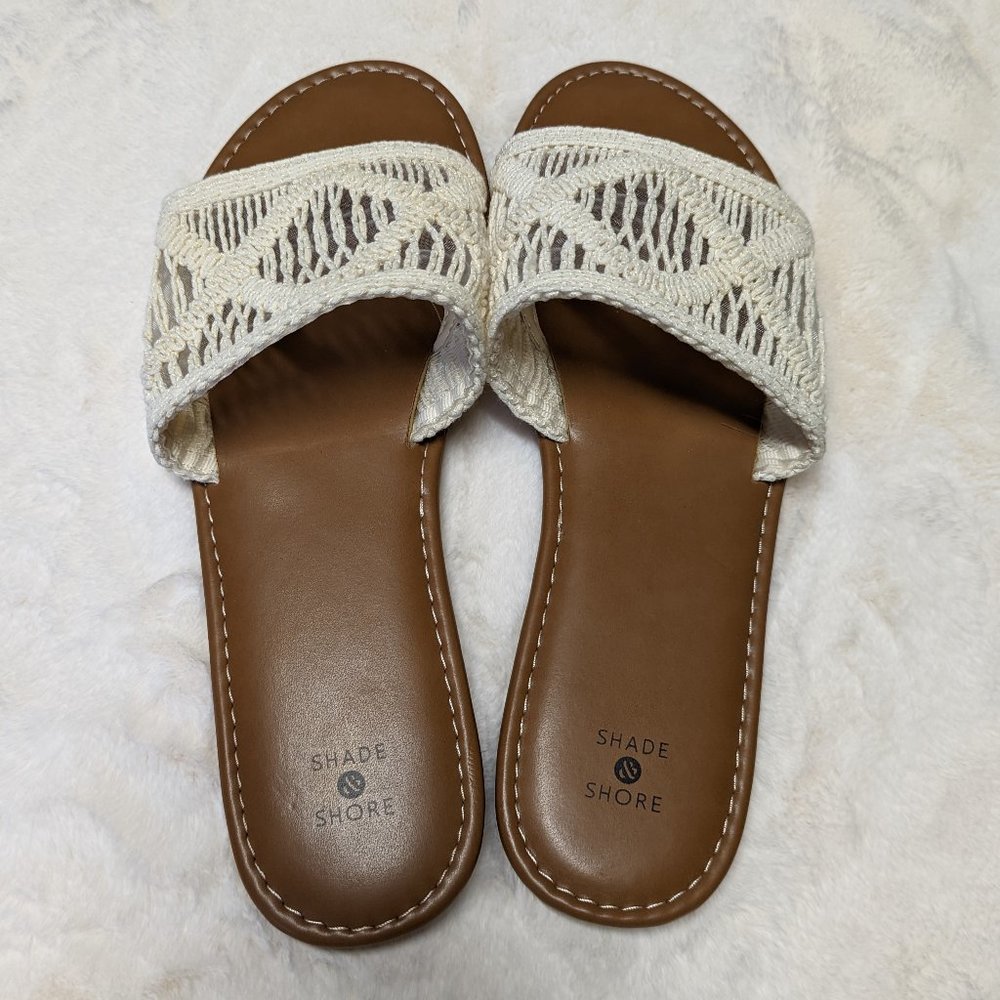 NWOT Size 12 Never Worn Ivory Crochet Sandals